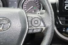 2022 Toyota Camry HYBRID LE - Photo 11