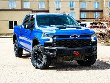 2025 Chevrolet Silverado 1500 ZR2 | Westin Power Boards | GM - Photo 2