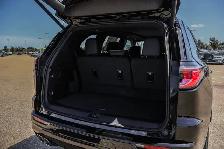 2026 GMC Acadia Denali Ultimate - Photo 8