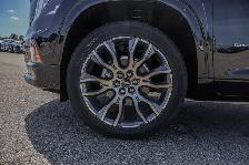 2026 GMC Acadia Denali Ultimate - Photo 13