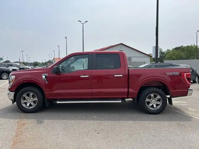 2022 Ford F-150 XLT XTR Crew Cab 5.5' Box 4WD | No Accidents