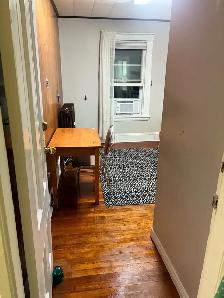 Quiet NON-SMOKING Room for Rent - Photo 3