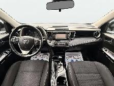 2018 Toyota RAV4 XLE - Photo 10