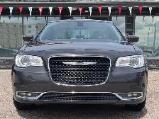 2016 Chrysler 300 4dr Sdn Touring AWD - Photo 2