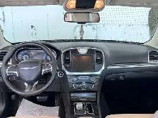 2016 Chrysler 300 4dr Sdn Touring AWD - Photo 10