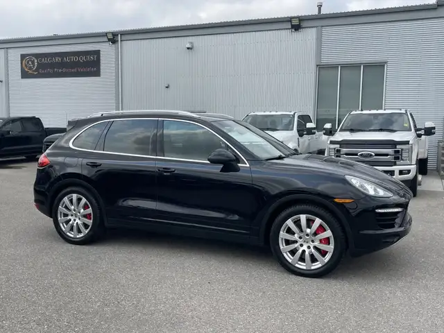 2013 Porsche Cayenne TURBO/AWD/NAVI/CAM/DVD/LEATHER/ROOF