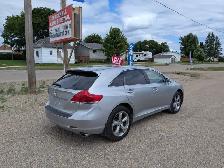 2016 Toyota Venza - Photo 2