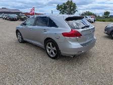 2016 Toyota Venza - Photo 19