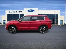 2022 Mitsubishi Outlander LE AWD - Photo 2