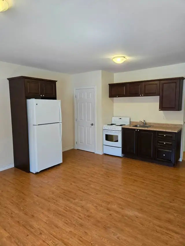 NEW SUDBURY/KINGSWAY AREA