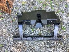 Reese 15k  5th wheel Hitch
