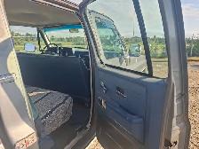 1990 Chevrolet 3500 - Photo 24