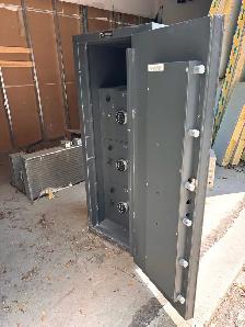 Coffre-fort commercial MGM – 3 compartiments – 2 200 lb - Photo 8