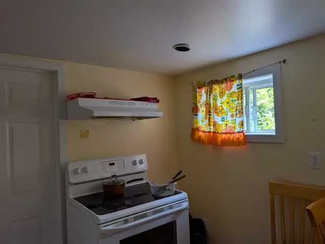 Grand 3 1/2 à louer à Repentigny
