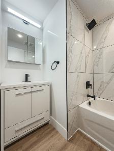 Two Bedroom 2 Bathroom in Minnow Lake Available Sep & October - Photo 5