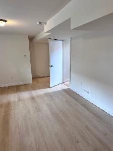 2 Bedroom Lower Apartment North End - Photo 2
