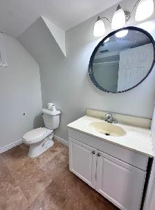 2 Bedroom Lower Apartment North End - Photo 3