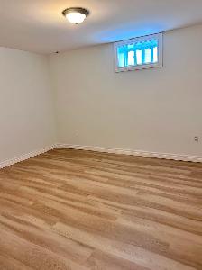 2 Bedroom Lower Apartment North End - Photo 5