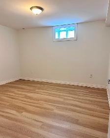 2 Bedroom Lower Apartment North End - Photo 6