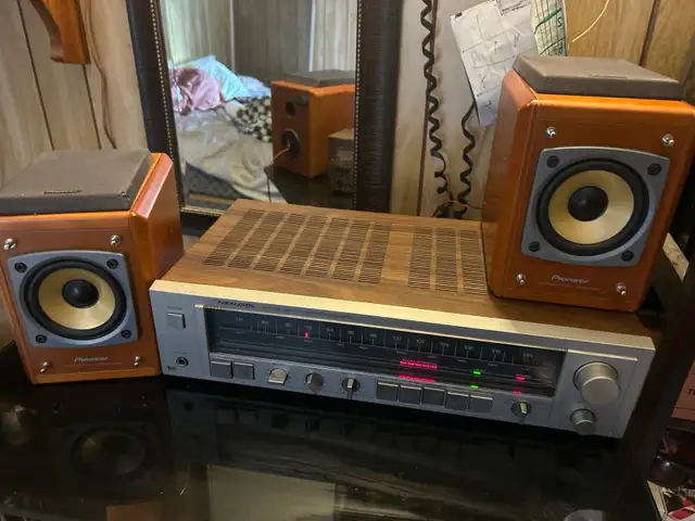VINTAGE STEREO REALISTIC STA-115 PIONEER S-MT3W