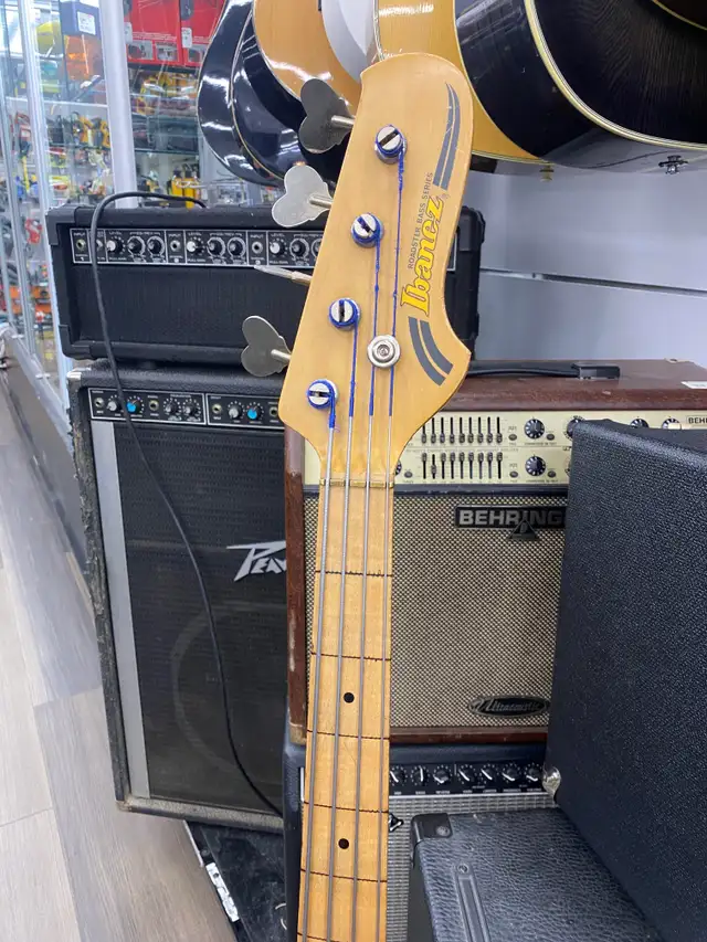 1979 Japan Ibanez Roadster Fretless Bass Guitar