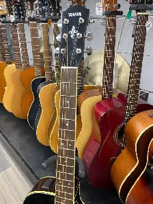 Yamaha APX500III Acoustic Guitar - Photo 2