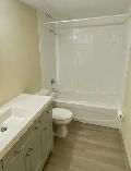 Dunn Park Apartments in Niagara Falls - Photo 2