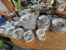 Friendly Village china dishes - Photo 2