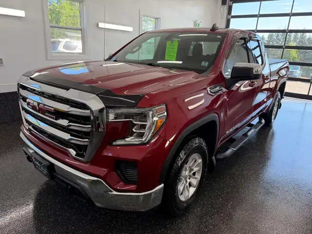2019 Gmc Sierra SLE 4X4 Only 55,000KM! Like New!