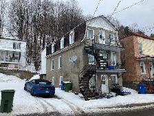 Triplex 9835 - 9843, Avenue Royale, Beaupré 4,3,2 pièces