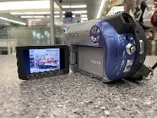 Canon DC210 DVD Camcorder - Photo 2