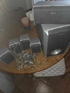 cinéma maison Sony speaker et subwoofer