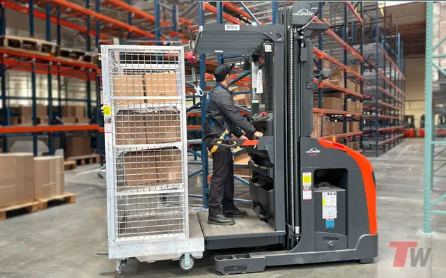 Order Picker Forklft operator