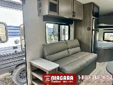 2025 STARCRAFT AR/ONE 231BH Travel Trailer - Photo 10