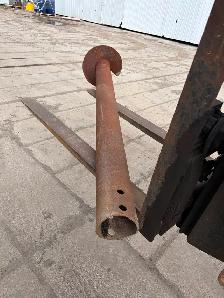 Pieux vissés modèle P5  Acier