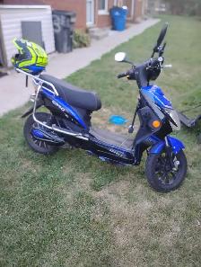 Emmo Hornet Sport $1,200 or best offer. - Photo 2