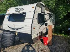 15.4 travel trailer - Photo 3