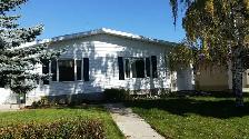 3 Bed 1 Bath Unit in Olds, AB