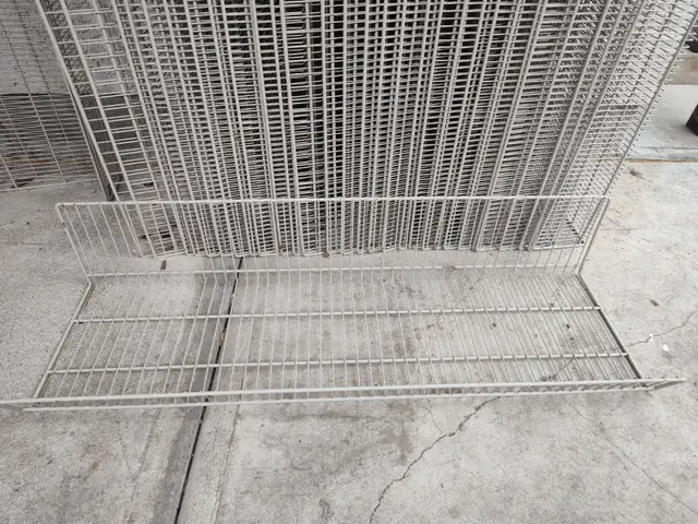 Wire shelving