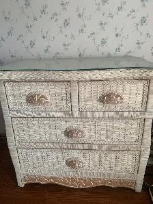 MOVING SALE - VARIOUS FURNITURE ITEMS