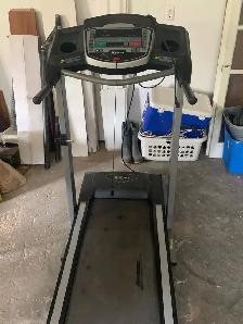 MOVING SALE - VARIOUS FURNITURE ITEMS - Photo 10