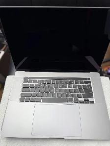 Apple MacBook Pro 15' (2019) - 16/500, i7 8th Gen. - Photo 4
