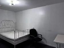 Bedrooms in the basement, Mcbride&Erindale Station,Mississauga - Photo 2