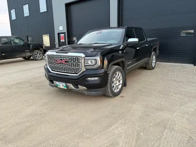 2016 GMC Denali