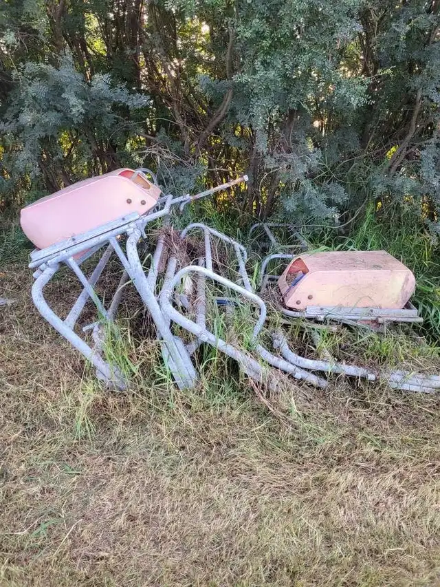 Farrowing Crates