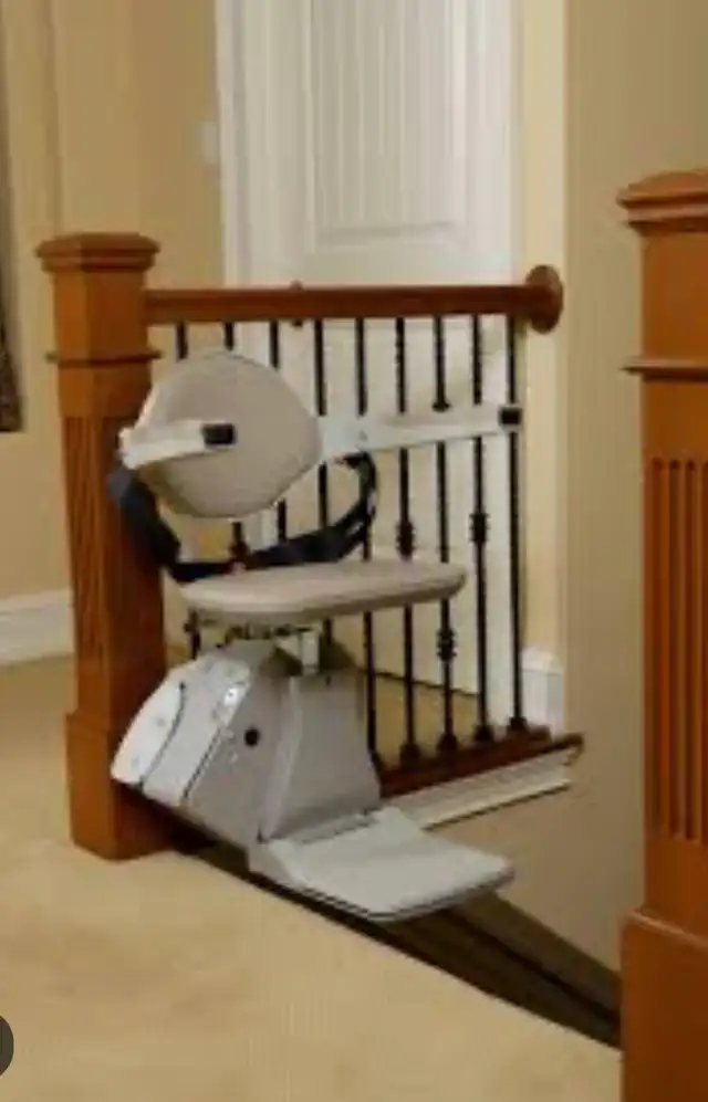 Stairlift Chair Lift Swivel Rotates Foldable