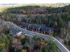 Various size apartments and townhouse available in West Bedford - Photo 2