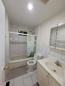 Independent Detached House for Rent in Malton (Mississauga) - Photo 10