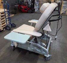 Lumex Homecare Remote Recliner 700lbs Capacity - Photo 2