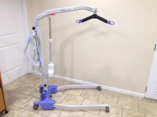 Used Joern Hoyer Advance lift, Invacare Reliant 450 Patient Lift